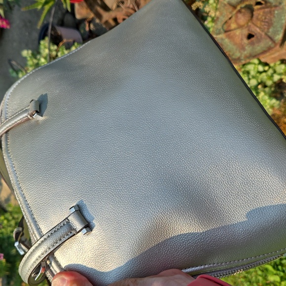 KATE SPADE EUC "Patterson Drive" Silver Dome Top Hand Satchel 11"x9"x5" - Picture 9 of 15